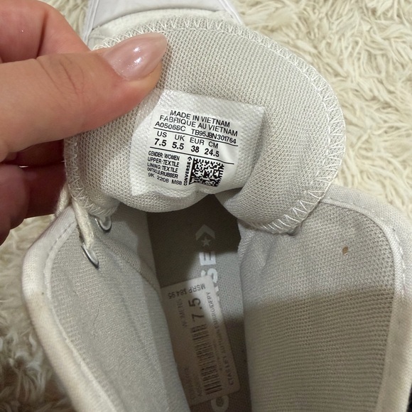 Converse Classic White High-Top Sneakers - Picture 4 of 4